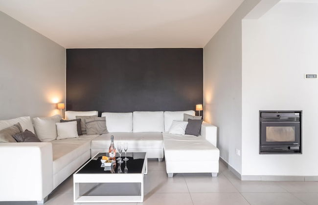 Luxurious Villa in Saint Genies de Fontedit With Heated Pool - Foto 19