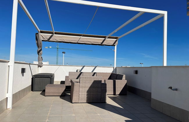 Luxury Three Bedroom Villa With Private Pool and Rooftop Solarium - Foto 31