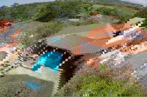 Foto 33 - Splendid Poreč Holiday Home With Swimming Pool