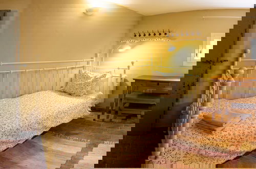 Foto 9 - Experience the Rural Spain With Wine, Activities and More at Sidro & Co