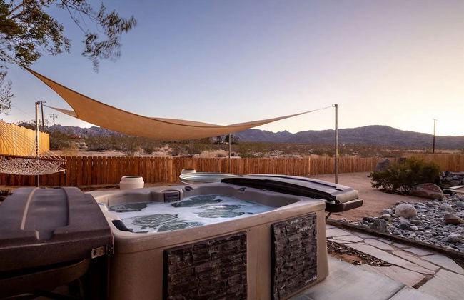 Stargaze Soak Hot Tub Fireplace Desert Views - Photo 7