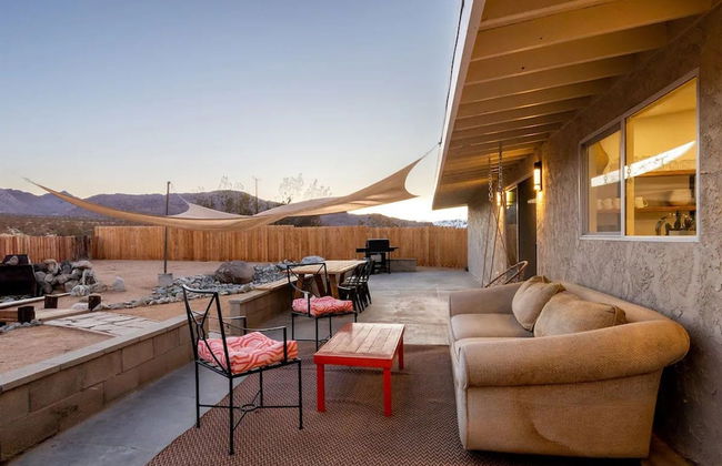 Stargaze Soak Hot Tub Fireplace Desert Views - Photo 42