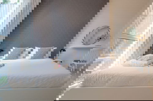 Foto 79 - Heaven Crest Vacation Homes Downtown - Studio, 1, & 3 Bedroom Suites 2 minute walk to Dubai Mall and Burj Khalifa