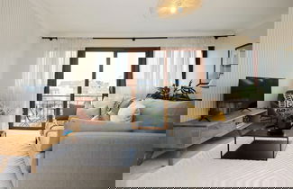 Foto 1 - The Isleworth Place - Stunning 1bdr Flat With Balcony