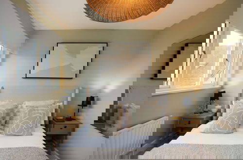 Photo 17 - The Isleworth Place - Stunning 1bdr Flat With Balcony