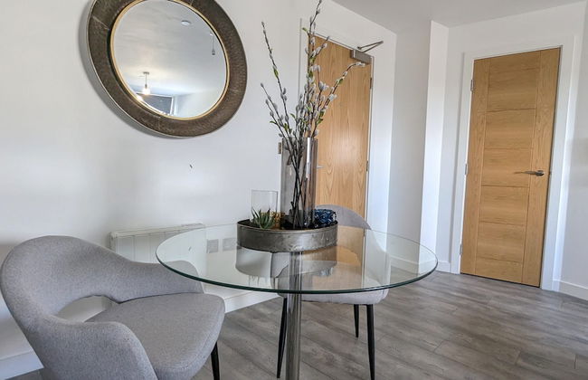 1 Bed With Parking - 15 Mins to Solihull NEC - Foto 6