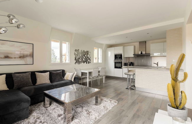 Renovated Apartment Sleeping 6 - Pool and Tennis - Foto 12