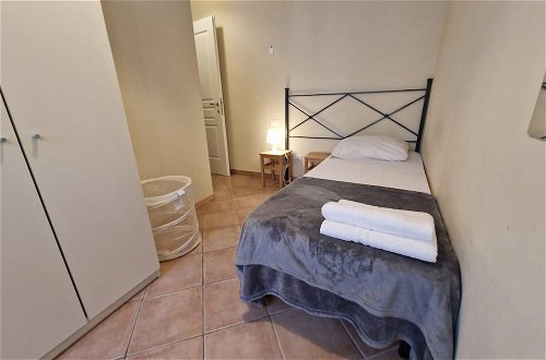 Foto 5 - Mezzo 8 in Firenze With 2 Bedrooms and 1 Bathrooms