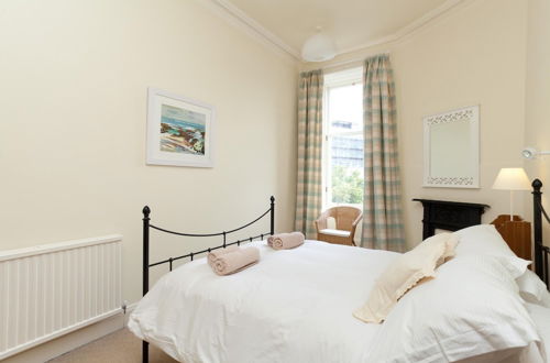 Photo 4 - 380 Charming one Bedroom Property in an Attractive Residential Area With Great Cafes Restaurants and Shops Nearby