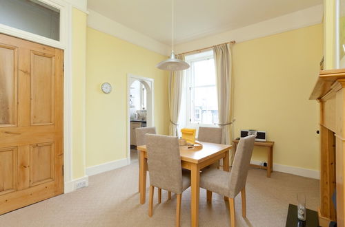 Photo 6 - 380 Charming one Bedroom Property in an Attractive Residential Area With Great Cafes Restaurants and Shops Nearby