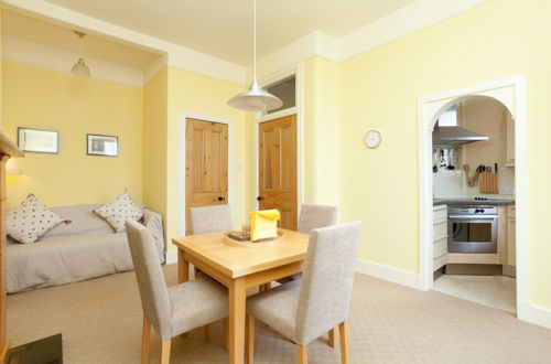 Photo 7 - 380 Charming one Bedroom Property in an Attractive Residential Area With Great Cafes Restaurants and Shops Nearby