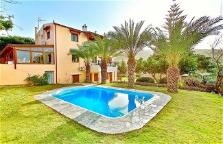 Photo 1 - Villa Karteros With Private Swimming Pool
