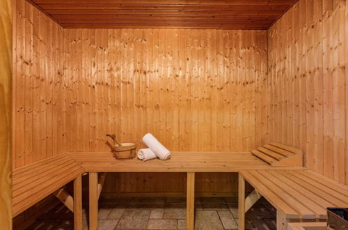 Photo 22 - El Paradiso - Luxury Chalet Sauna With Stunning Views
