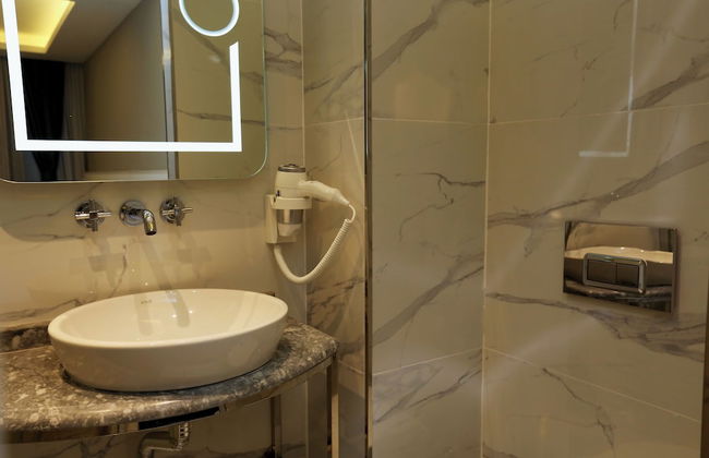 Sel Suite Hotel - Photo 28