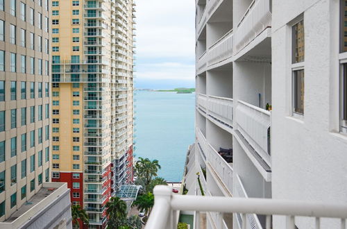 Foto 44 - Wonderful 3BR Condo at Brickell