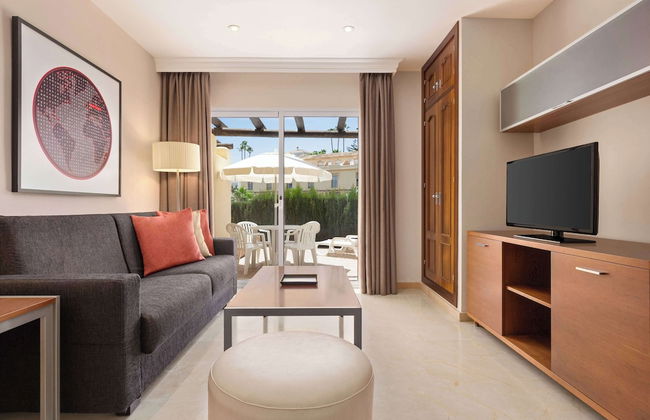 Ramada Hotel & Suites by Wyndham Costa del Sol - Foto 72