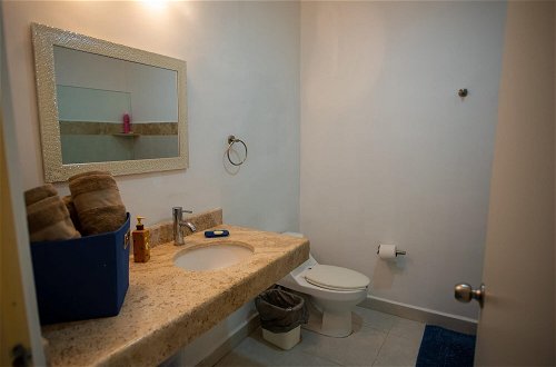Photo 15 - Spacious and Private Retreat 1 Block From the Beach in Progreso East