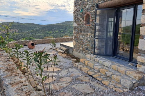 Foto 4 - Peaceful Stone House With Nature View in Karaburun