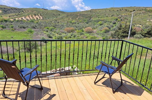 Foto 8 - Peaceful Stone House With Nature View in Karaburun