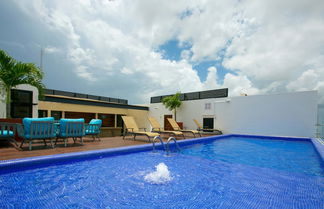 Foto 1 - Modern Sleek 2 BR Close to Beach Paradise