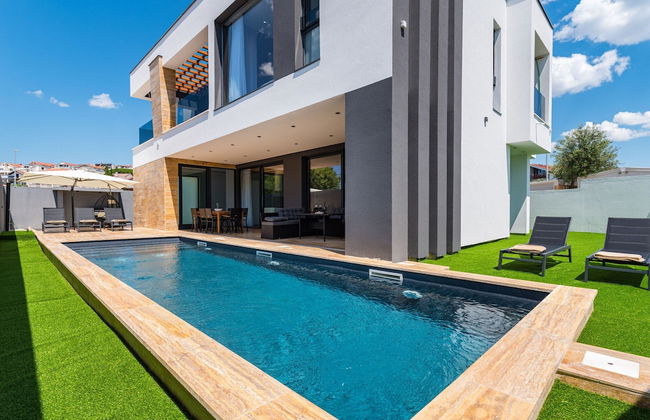 Luxury Villa With Private Indoor and Outdoor Pool - Foto 35