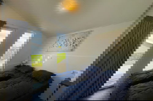 Foto 4 - Modern Light Chalet 15km From Alkmaar