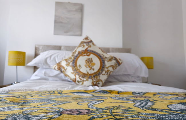PRIVATE ROOMs In TOWN CENTRE FREE PARKING WIFI AND PATIO WITH AA STAY LTD - Foto 12