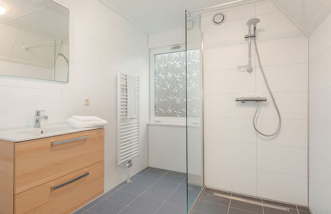 Restyled Holiday Home With Dishwasher in the Woods - Foto 12