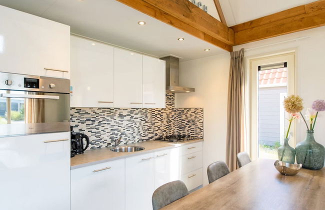 Modern Lodge With two Bath Rooms, Near the Beach - Photo 7