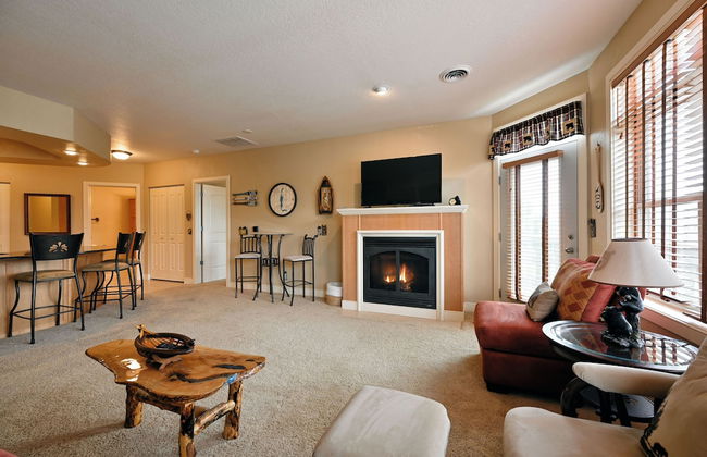Unit 433a 1 BD/ 1 BA Condo - Photo 13