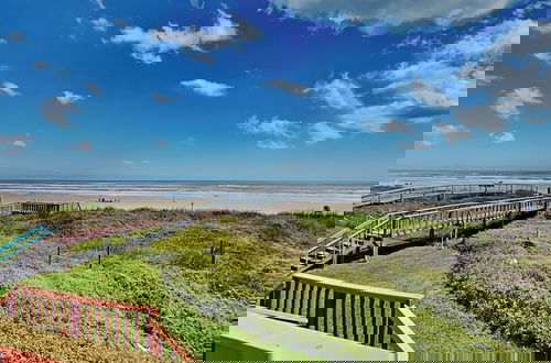Foto 45 - Beachfront Sandcastle
