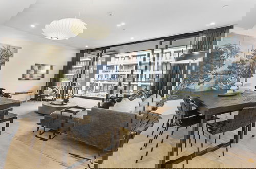 Photo 12 - Elegant retreat in Wynyard Quarter