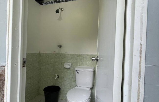 The Twin Studio Cottages - Photo 18