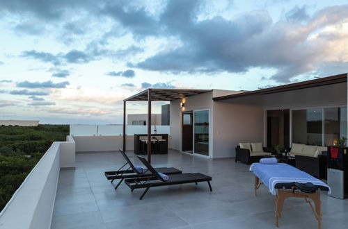 Foto 27 - Amazing Top Floor Apartments BBQ Pool Sea View Jungle View