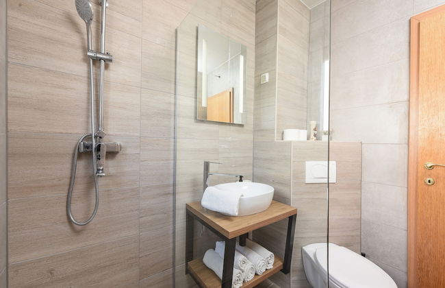 Sunset Beach Suites - Photo 61
