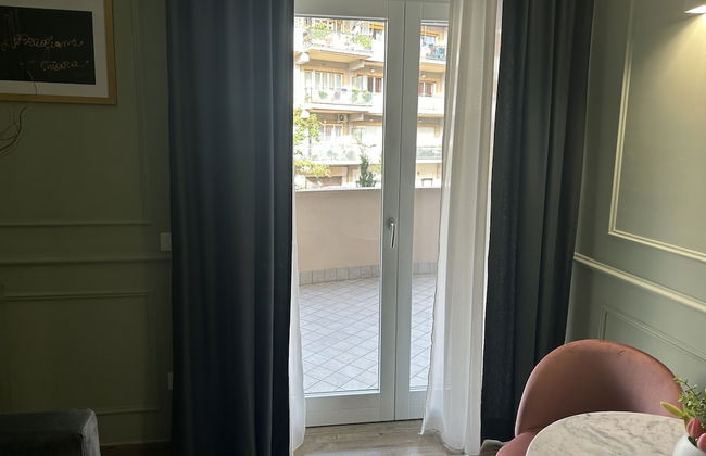 NLM Boutique Suites - Photo 27