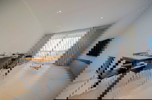 Foto 41 - Mayfair by Premier Suites MT