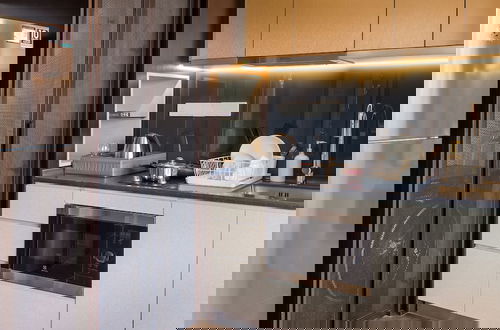 Foto 18 - Scarletz Suites by Travelet Experience