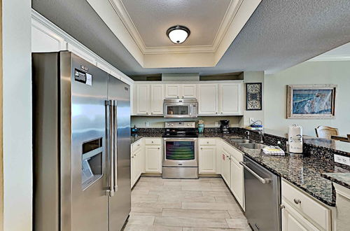 Photo 20 - Crystal Shores West by Southern Vacation Rentals
