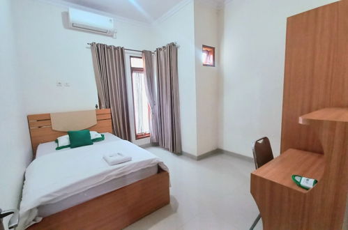 Photo 14 - Simply Homy Guest House Unit Gejayan