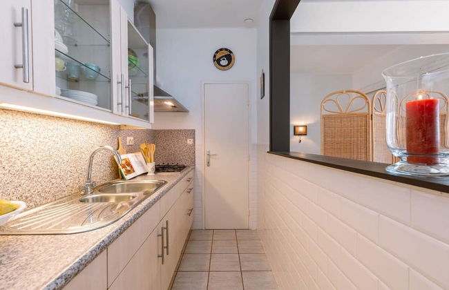 Beautiful and Spacious Studio With Side Seaview - Photo 38