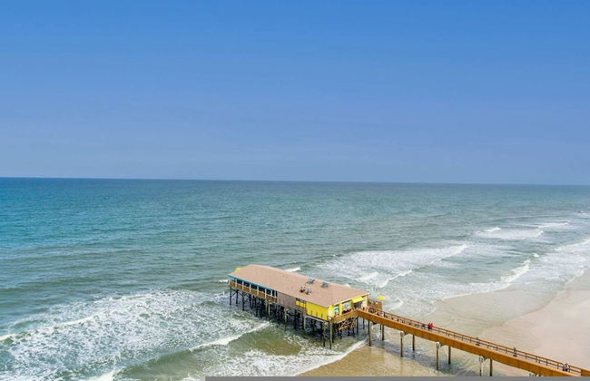 Top Floor Oceanfront Condo w Pool Beach Access - Foto 35