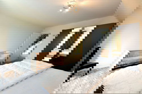 Foto 9 - Stylish Holiday Home in Hastiere With Terrace