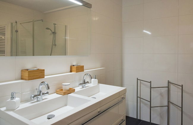 Spacious Modern Apartment in Scheveningen - Photo 35