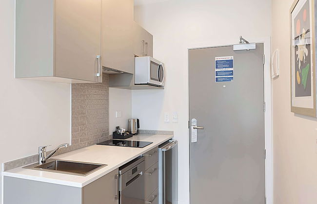Ramada Suites By Wyndham Victoria Street West - Foto 14