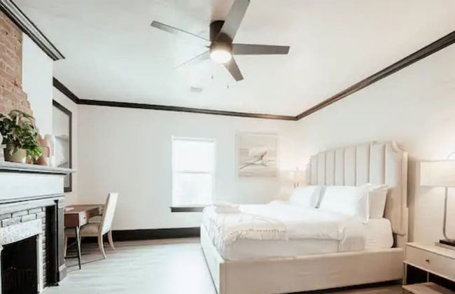 Cozy 6BR Home Near Plaza Dist -sleeps 15 - Foto 29