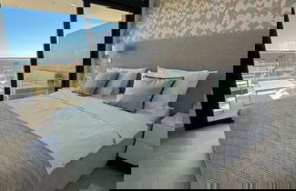 Photo 2 - Luxury Apartment in Sunset Cliffs by Leo