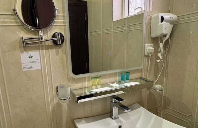 ROSELAND UMLUJ HOTEL - Photo 43