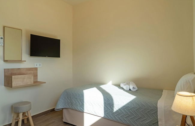 Amethyst Nevelo Quality Villas - Photo 16
