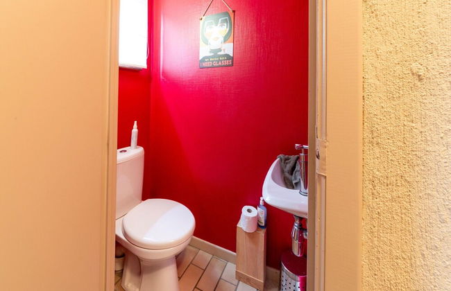 Magnificent Home in Tilf With Garden - Photo 18